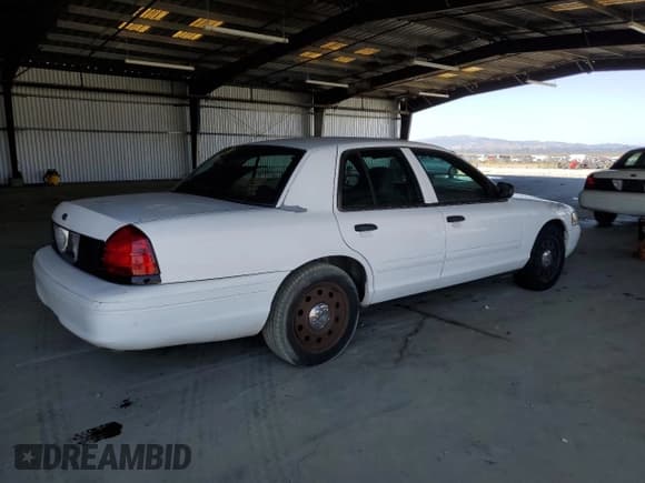 ✅ 2008 Ford Crown Victoria • VIN: 2FAFP72V28X143266 • Лот: 68670765. Опубликован ранее на Copart с пробегом 324 409 миль. Бесплатный доступ к архиву аукционных продаж из США и подробный отчёт об истории автомобиля на DreamBid. Изображение 3.