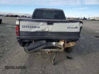 1998 Dodge 1500 с VIN 3B7HF12Z9WM235411, выставлен на аукционе Copart как лот 89354885 с пробегом 155 143 миль миль и Списание • Salvage title. История ставок и продаж доступна на DreamBid. Изображение 6.