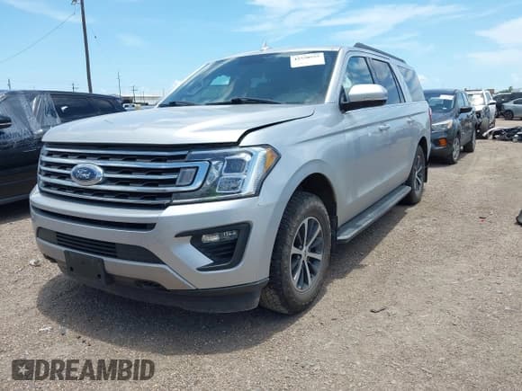 ✅ 2018 Ford Expedition Max XLT • VIN: 1FMJK1JTXJEA35044 • Лот: 42530655. Опубликован ранее на IAAI с пробегом 127 303 миль. Бесплатный доступ к архиву аукционных продаж из США и подробный отчёт об истории автомобиля на DreamBid. Изображение 17.