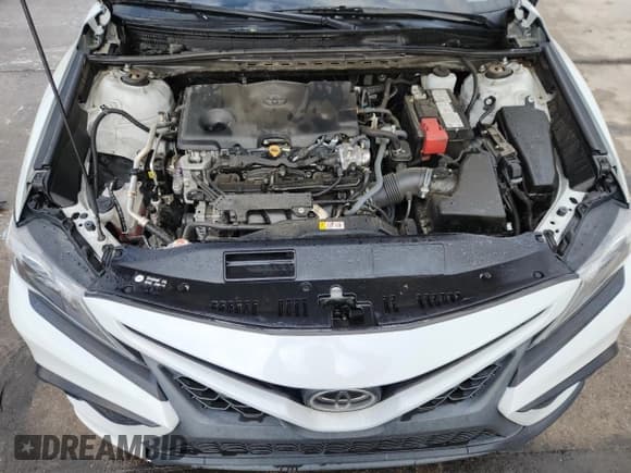 ✅ 2022 Toyota Camry SE • VIN: 4T1G11AK7NU050990 • Lot: 89715035. Wystawiony na Copart z przebiegiem 76 434 mil. Bezpłatny archiwum sprzedaży aukcyjnych z USA i szczegółowy raport historii pojazdu na DreamBid. Zdjęcie 11.