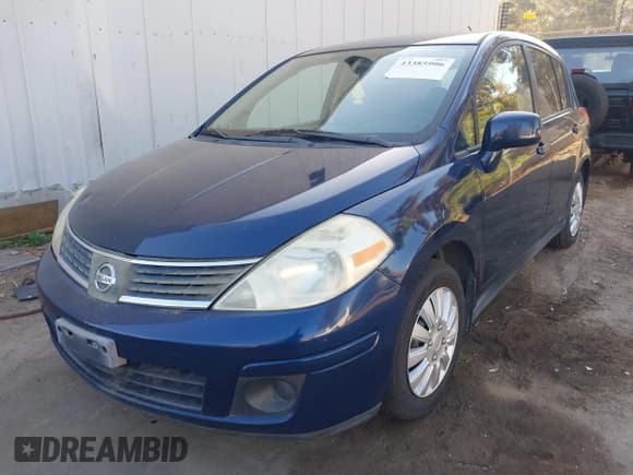 ✅ 2009 Nissan Versa S • VIN: 3N1BC13E39L385179 • Lot: 43385906. Listed on IAAI with 165,240 mi. Free auction sales archive from the USA and detailed vehicle history report at DreamBid. Image 2.