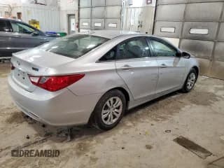✅ 2012 Hyundai Sonata GLS • VIN: 5NPEB4AC3CH488125 • Lot: 49345444. Listed on Copart with 104,566 mi. Free auction sales archive from the USA and detailed vehicle history report at DreamBid. Image 3.