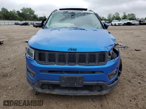 ✅ 2020 Jeep Compass Latitude • VIN: 3C4NJCBB4LT102329 • Лот: 57476875. Опубликован ранее на Copart с пробегом Не указан. Бесплатный доступ к архиву аукционных продаж из США и подробный отчёт об истории автомобиля на DreamBid. Изображение 5.