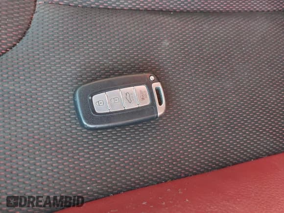 ✅ 2012 Hyundai Veloster w/Gray Int • VIN: KMHTC6AD6CU058180 • Lot: 41437903. Wystawiony na IAAI z przebiegiem 198 066 mil. Bezpłatny archiwum sprzedaży aukcyjnych z USA i szczegółowy raport historii pojazdu na DreamBid. Zdjęcie 11.