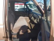 ✅ 1994 Ford F-150 • VIN: 1FTEX15H1RKB02771 • Lot: 43487871. Wystawiony na IAAI z przebiegiem 171 351 mil. Bezpłatny archiwum sprzedaży aukcyjnych z USA i szczegółowy raport historii pojazdu na DreamBid. Zdjęcie 5.