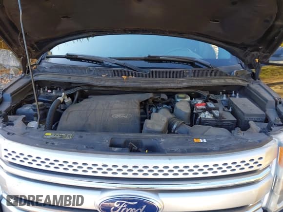 ✅ 2012 Ford Explorer XLT • VIN: 1FMHK8D81CGB04046 • Lot: 43312197. Wystawiony na IAAI z przebiegiem 188 968 mil. Bezpłatny archiwum sprzedaży aukcyjnych z USA i szczegółowy raport historii pojazdu na DreamBid. Zdjęcie 10.