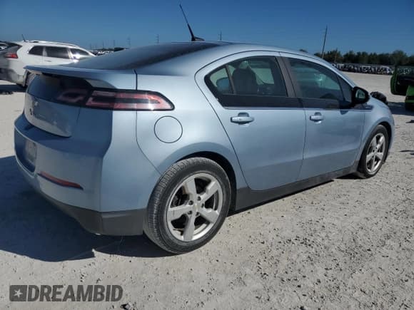 ✅ 2014 Chevrolet Volt • VIN: 1G1RA6E42EU131488 • Lot: 83413064. Wystawiony na Copart z przebiegiem 167 205 mil. Bezpłatny archiwum sprzedaży aukcyjnych z USA i szczegółowy raport historii pojazdu na DreamBid. Zdjęcie 3.