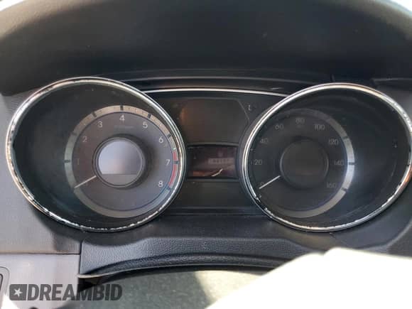 2013 Hyundai Sonata GLS z VIN 5NPEB4AC9DH773767, wystawiony jako Copart lot #85410395 z przebiegiem Nie podano mil oraz Szkoda całkowita • Salvage title. Historia ofert i sprzedaży dostępna na DreamBid. Obrazek 9.