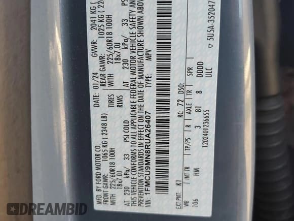 ✅ 2024 Ford Escape ST-Line • VIN: 1FMCU9MN8RUA26407 • Lot: 90408655. Wystawiony na Copart z przebiegiem 27 899 mil. Bezpłatny archiwum sprzedaży aukcyjnych z USA i szczegółowy raport historii pojazdu na DreamBid. Zdjęcie 13.