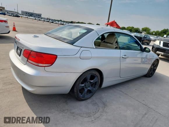 ✅ 2007 BMW 3 Series 328i • VIN: WBAWL13557PX13652 • Lot: 70603615. Listed on Copart with 113,744 mi. Free auction sales archive from the USA and detailed vehicle history report at DreamBid. Image 3.