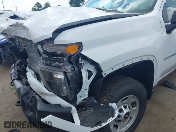 ✅ 2024 Chevrolet Silverado 2500HD • VIN: 1GB0WLE73RF410425 • Лот: 42824295. Опубликован ранее на IAAI с пробегом 5 847 миль. Бесплатный доступ к архиву аукционных продаж из США и подробный отчёт об истории автомобиля на DreamBid. Изображение 17.