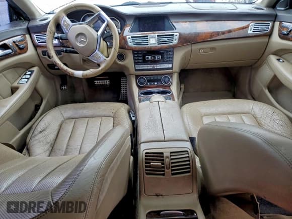 ✅ 2014 Mercedes-Benz CLS 550 • VIN: WDDLJ7DB5EA096133 • Lot: 90032985. Listed on Copart with 171,755 mi. Free auction sales archive from the USA and detailed vehicle history report at DreamBid. Image 8.