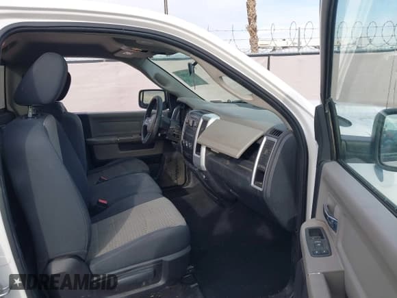 ✅ 2009 Dodge 1500 SLT • VIN: 1D3HB16P29J515734 • Lot: 41777897. Listed on IAAI with 136,950 mi. Free auction sales archive from the USA and detailed vehicle history report at DreamBid. Image 5.