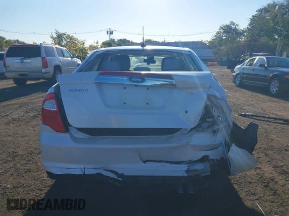 ✅ 2012 Ford Fusion SEL • VIN: 3FAHP0JA5CR330541 • Lot: 43413602. Wystawiony na IAAI z przebiegiem 193 023 mil. Bezpłatny archiwum sprzedaży aukcyjnych z USA i szczegółowy raport historii pojazdu na DreamBid. Zdjęcie 16.