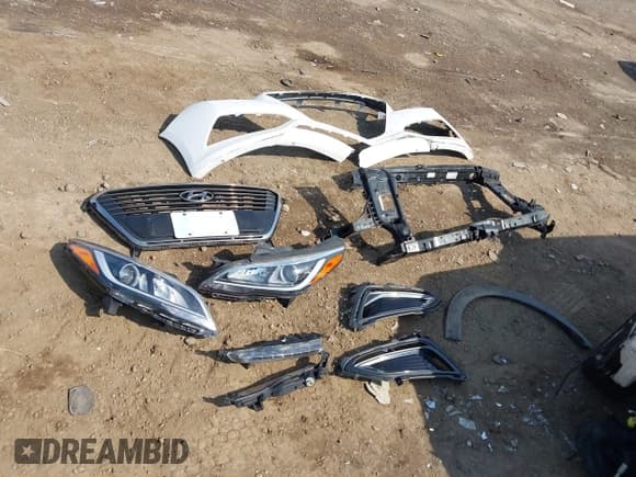 ✅ 2016 Hyundai Sonata • VIN: KMHE14L29GA021355 • Лот: 43240312. Опубликован ранее на IAAI с пробегом 87 076 миль. Бесплатный доступ к архиву аукционных продаж из США и подробный отчёт об истории автомобиля на DreamBid. Изображение 12.