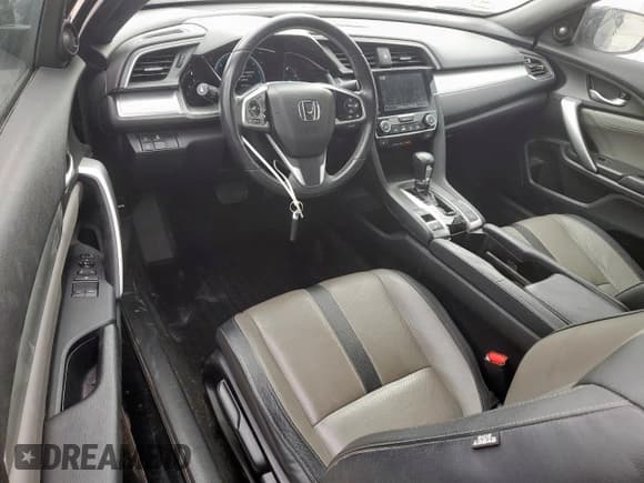 ✅ 2018 Honda Civic Touring • VIN: 2HGFC3B90JH351777 • Лот: 63457025. Опубликован ранее на Copart с пробегом 56 732 миль. Бесплатный доступ к архиву аукционных продаж из США и подробный отчёт об истории автомобиля на DreamBid. Изображение 8.