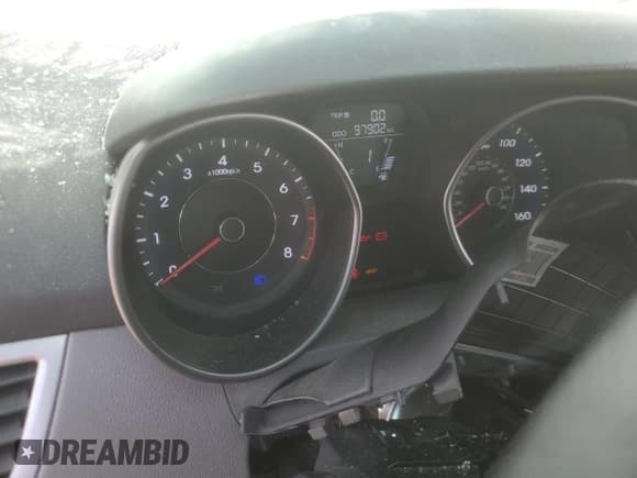 ✅ 2013 Hyundai Elantra GLS • VIN: 5NPDH4AE9DH404936 • Lot: 82757515. Listed on Copart with 97,902 mi. Free auction sales archive from the USA and detailed vehicle history report at DreamBid. Image 9.