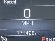 ✅ 2015 GMC Sierra 2500HD SLT • VIN: 1GT22ZEG5FZ144077 • Lot: 43268861. Wystawiony na IAAI z przebiegiem 171 426 mil. Bezpłatny archiwum sprzedaży aukcyjnych z USA i szczegółowy raport historii pojazdu na DreamBid. Zdjęcie 15.