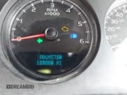 ✅ 2008 Chevrolet Silverado 1500 • VIN: 1GCEC19YX8Z293442 • Lot: 41645039. Wystawiony na IAAI z przebiegiem 128 008 mil. Bezpłatny archiwum sprzedaży aukcyjnych z USA i szczegółowy raport historii pojazdu na DreamBid. Zdjęcie 16.