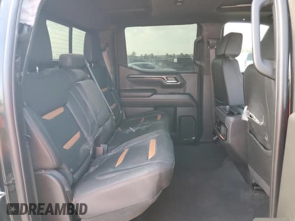 ✅ 2025 GMC Sierra 1500 AT4 • VIN: 3GTUUEE82SG157058 • Лот: 89903485. Опубликован ранее на Copart с пробегом 11 074 миль. Бесплатный доступ к архиву аукционных продаж из США и подробный отчёт об истории автомобиля на DreamBid. Изображение 11.