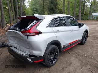 ✅ 2024 Mitsubishi Eclipse Cross LE • VIN: JA4ATVAA9RZ047563 • Lot: 43275459. Wystawiony na IAAI z przebiegiem 20 211 mil. Bezpłatny archiwum sprzedaży aukcyjnych z USA i szczegółowy raport historii pojazdu na DreamBid. Zdjęcie 4.