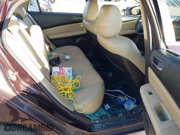 ✅ 2011 Mazda 6 i Touring • VIN: 1YVHZ8CH5B5M08535 • Lot: 43748416. Wystawiony na IAAI z przebiegiem 258 733 mil. Bezpłatny archiwum sprzedaży aukcyjnych z USA i szczegółowy raport historii pojazdu na DreamBid. Zdjęcie 8.