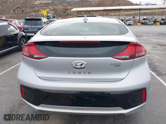 ✅ 2019 Hyundai Ioniq Blue • VIN: KMHC65LC0KU127837 • Lot: 41569535. Wystawiony na IAAI z przebiegiem 67 506 mil. Bezpłatny archiwum sprzedaży aukcyjnych z USA i szczegółowy raport historii pojazdu na DreamBid. Zdjęcie 16.