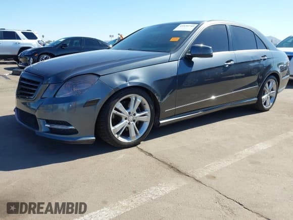 ✅ 2013 Mercedes-Benz E 350 Luxury • VIN: WDDHF5KB0DA680386 • Lot: 43530742. Wystawiony na IAAI z przebiegiem 142 328 mil. Bezpłatny archiwum sprzedaży aukcyjnych z USA i szczegółowy raport historii pojazdu na DreamBid. Zdjęcie 6.