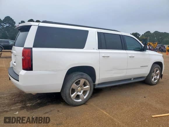 2016 Chevrolet Suburban LT z VIN 1GNSCHKC3GR103948, wystawiony jako Copart lot #90447755 z przebiegiem 189 409 mil mil oraz Czysty tytuł • Clean title. Historia ofert i sprzedaży dostępna na DreamBid. Obrazek 3.