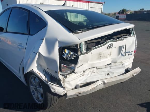 ✅ 2004 Toyota Prius • VIN: JTDKB22U840048477 • Лот: 43497676. Опубликован ранее на IAAI с пробегом 133 323 миль. Бесплатный доступ к архиву аукционных продаж из США и подробный отчёт об истории автомобиля на DreamBid. Изображение 6.