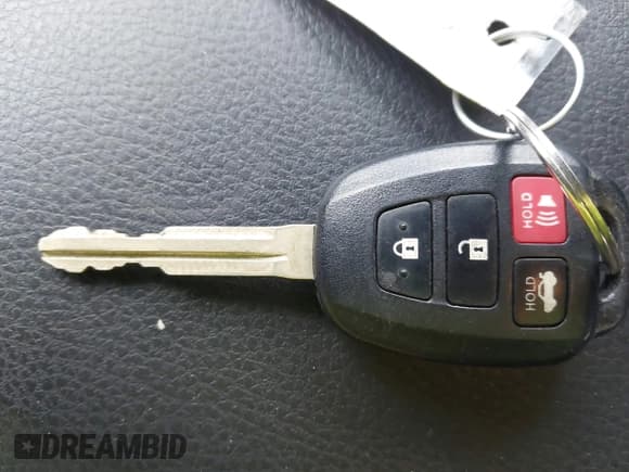 ✅ 2020 Toyota Tacoma SR5 • VIN: 3TMCZ5AN1LM306362 • Lot: 42086958. Listed on IAAI with 67,682 mi. Free auction sales archive from the USA and detailed vehicle history report at DreamBid. Image 11.