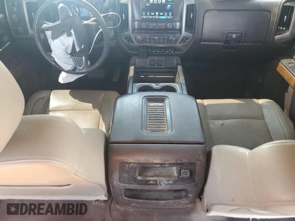 ✅ 2018 Chevrolet Silverado 2500HD LTZ • VIN: 1GC1KWEYXJF243751 • Lot: 68349795. Wystawiony na Copart z przebiegiem 159 381 mil. Bezpłatny archiwum sprzedaży aukcyjnych z USA i szczegółowy raport historii pojazdu na DreamBid. Zdjęcie 8.