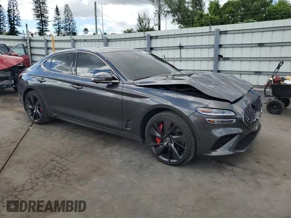 ✅ 2023 Genesis G70 3.3T • VIN: KMTG54TE6PU134482 • Лот: 85254475. Опубликован ранее на Copart с пробегом 10 592 миль. Бесплатный доступ к архиву аукционных продаж из США и подробный отчёт об истории автомобиля на DreamBid. Изображение 4.