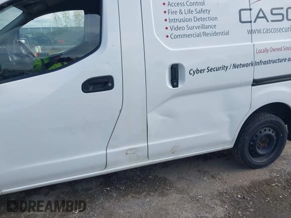 ✅ 2019 Nissan NV200 S • VIN: 3N6CM0KN7KK694821 • Лот: 42225893. Опубликован ранее на IAAI с пробегом 118 151 миль. Бесплатный доступ к архиву аукционных продаж из США и подробный отчёт об истории автомобиля на DreamBid. Изображение 6.