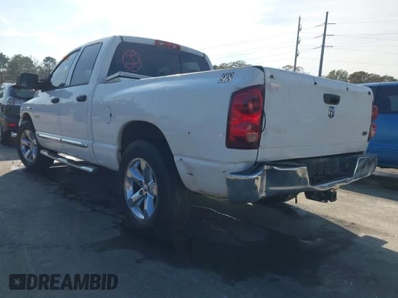 ✅ 2008 Dodge 1500 SLT • VIN: 1D3HA18218J177309 • Lot: 43705246. Listed on IAAI with 420,964 mi. Free auction sales archive from the USA and detailed vehicle history report at DreamBid. Image 3.