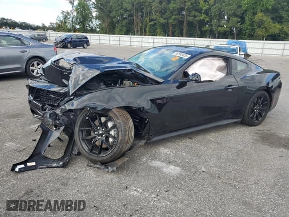 ✅ 2025 Ford Mustang GT • VIN: 1FA6P8CF0S5410913 • Lot: 85180425. Listed on Copart with 2,723 mi. Free auction sales archive from the USA and detailed vehicle history report at DreamBid. Image 1.