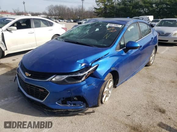 ✅ 2018 Chevrolet Cruze LT • VIN: 1G1BE5SM8J7177498 • Lot: 66875962. Wystawiony na Copart z przebiegiem Nie podano mil. Skorzystaj z bezpłatnego archiwum sprzedaży aukcyjnych z USA i zobacz szczegółowy raport historii pojazdu na DreamBid. Zdjęcie 2.