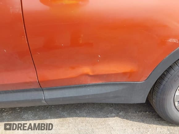 ✅ 2014 Hyundai Santa Fe • VIN: 5XYZTDLB0EG208769 • Lot: 42485411. Wystawiony na IAAI z przebiegiem 82 173 mil. Bezpłatny archiwum sprzedaży aukcyjnych z USA i szczegółowy raport historii pojazdu na DreamBid. Zdjęcie 17.