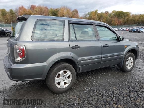 ✅ 2007 Honda Pilot LX • VIN: 5FNYF18197B016133 • Lot: 82569425. Listed on Copart with 169,550 mi. Free auction sales archive from the USA and detailed vehicle history report at DreamBid. Image 3.
