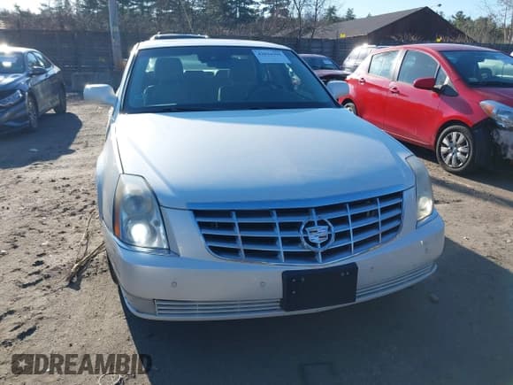 ✅ 2008 Cadillac DTS 1SC • VIN: 1G6KD57Y18U108298 • Lot: 42034395. Listed on IAAI with 160,595 mi. Free auction sales archive from the USA and detailed vehicle history report at DreamBid. Image 12.