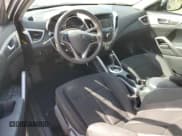 ✅ 2016 Hyundai Veloster • VIN: KMHTC6AD4GU251336 • Lot: 47229705. Wystawiony na Copart z przebiegiem 106 795 mil. Bezpłatny archiwum sprzedaży aukcyjnych z USA i szczegółowy raport historii pojazdu na DreamBid. Zdjęcie 8.