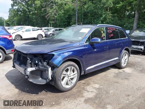 ✅ 2021 Audi Q7 Premium Plus • VIN: WA1LXAF70MD017554 • Lot: 42721659. Wystawiony na IAAI z przebiegiem 40 340 mil. Bezpłatny archiwum sprzedaży aukcyjnych z USA i szczegółowy raport historii pojazdu na DreamBid. Zdjęcie 17.