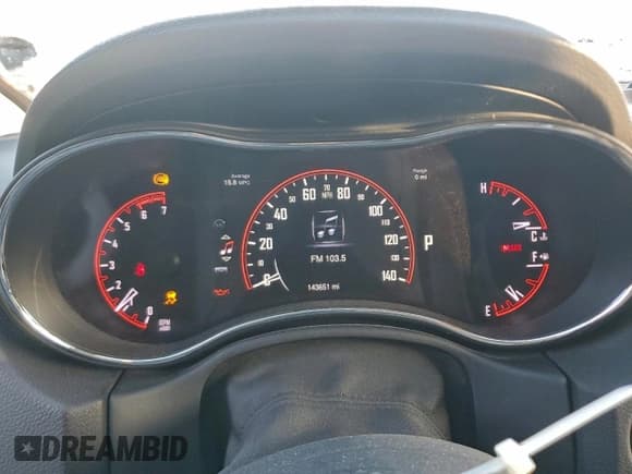 ✅ 2015 Dodge Durango Citadel • VIN: 1C4SDJET1FC690712 • Lot: 96290985. Wystawiony na Copart z przebiegiem 143 651 mil. Bezpłatny archiwum sprzedaży aukcyjnych z USA i szczegółowy raport historii pojazdu na DreamBid. Zdjęcie 9.