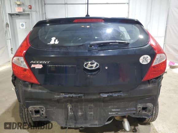 ✅ 2017 Hyundai Accent SE • VIN: KMHCT5AE3HU312695 • Лот: 70917305. Опубликован ранее на Copart с пробегом 120 596 миль. Бесплатный доступ к архиву аукционных продаж из США и подробный отчёт об истории автомобиля на DreamBid. Изображение 6.