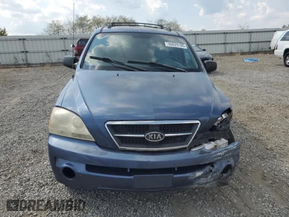 ✅ 2005 Kia Sorento LX • VIN: KNDJD733855499356 • Лот: 80629185. Опубликован ранее на Copart с пробегом 223 157 миль. Бесплатный доступ к архиву аукционных продаж из США и подробный отчёт об истории автомобиля на DreamBid. Изображение 5.