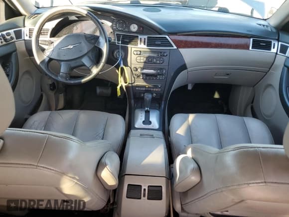 ✅ 2004 Chrysler Pacifica • VIN: 2C8GF68454R521734 • Lot: 50270805. Wystawiony na Copart z przebiegiem 144 747 mil. Bezpłatny archiwum sprzedaży aukcyjnych z USA i szczegółowy raport historii pojazdu na DreamBid. Zdjęcie 8.