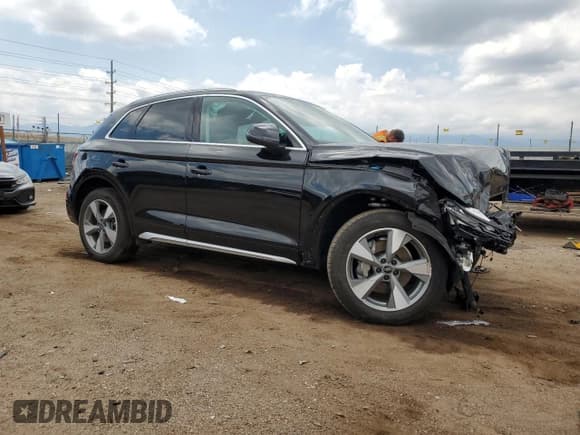 ✅ 2023 Audi Q5 Premium Plus • VIN: WA1BBAFY7P2039814 • Lot: 63095855. Listed on Copart with 5,277 mi. Free auction sales archive from the USA and detailed vehicle history report at DreamBid. Image 4.