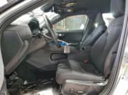 ✅ 2023 Polestar 2 • VIN: YSMEG3KA6PL127292 • Lot: 96350915. Wystawiony na Copart z przebiegiem 24 613 mil. Bezpłatny archiwum sprzedaży aukcyjnych z USA i szczegółowy raport historii pojazdu na DreamBid. Zdjęcie 7.