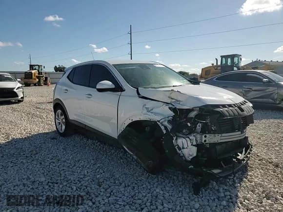 ✅ 2024 Buick Encore GX Preferred • VIN: KL4AMBSL9RB149126 • Lot: 92385885. Listed on Copart with 27,268 mi. Free auction sales archive from the USA and detailed vehicle history report at DreamBid. Image 14.