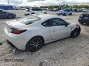 ✅ 2024 Toyota 86 • VIN: JF1ZNBB18R8757842 • Lot: 81617955. Listed on Copart with 19,197 mi. Free auction sales archive from the USA and detailed vehicle history report at DreamBid. Image 3.